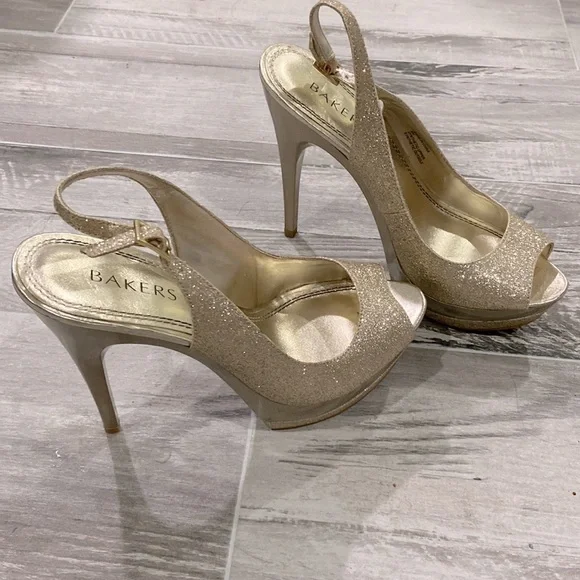Bakers Shoes Bakers Gold Glitter Platform High Heels Size